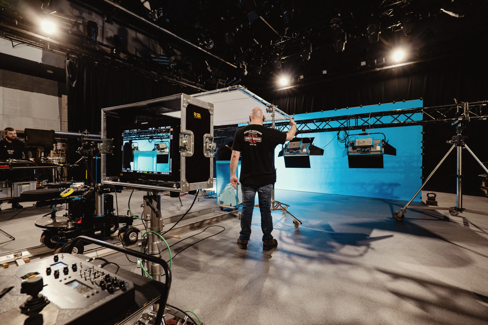 Represents selected service